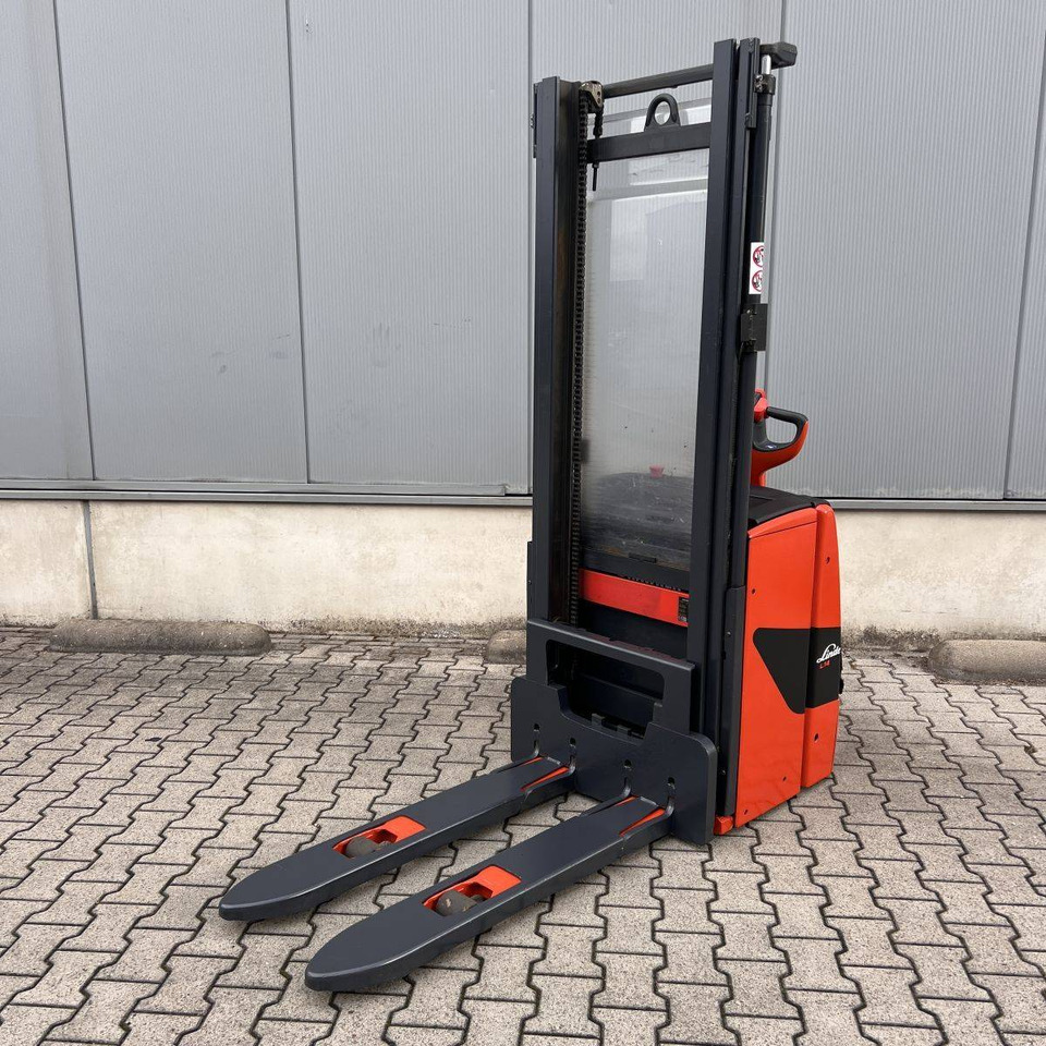 Linde L14 (1173) - Stacker: picture 2 Linde L14 (1173) - Stacker: picture 2