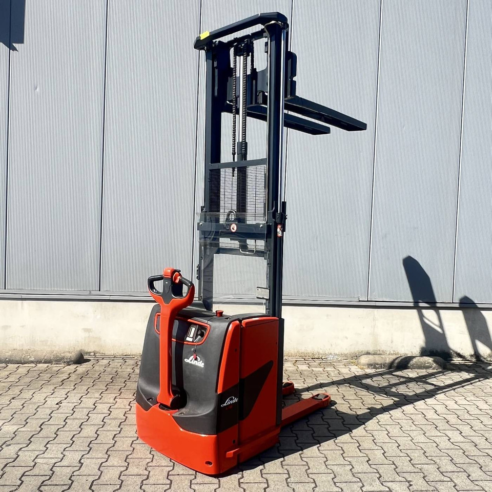 Linde L16 (1173) - Stacker: picture 3 Linde L16 (1173) - Stacker: picture 3