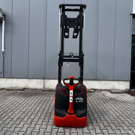 Linde L20 (1173) - Stacker: picture 3 Linde L20 (1173) - Stacker: picture 3
