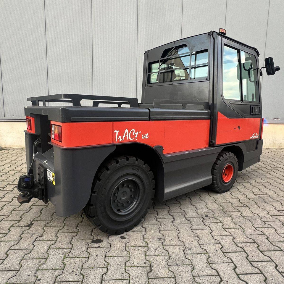 Linde P250 SWB (127) - Tow tractor: picture 5 Linde P250 SWB (127) - Tow tractor: picture 5