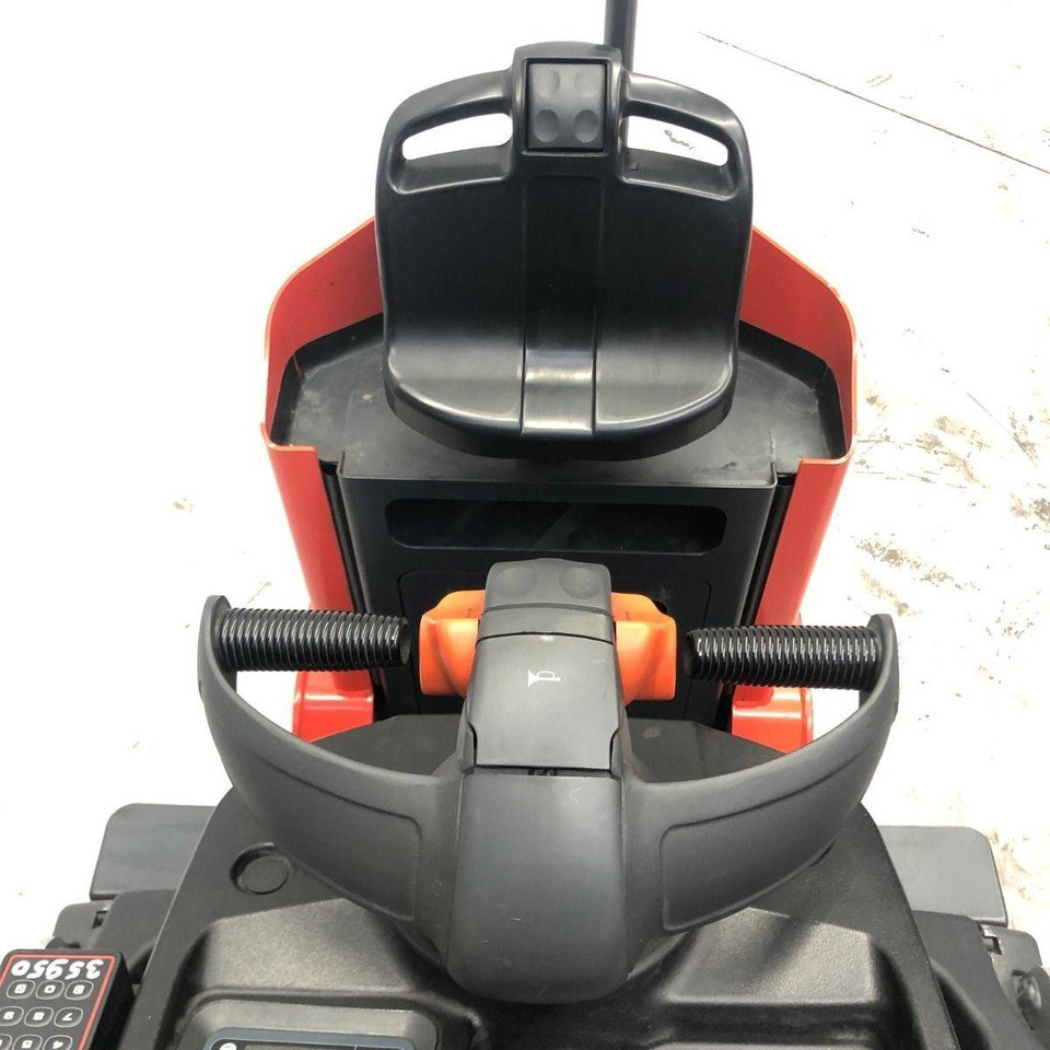 Linde P50C (1190) - Tow tractor: picture 5 Linde P50C (1190) - Tow tractor: picture 5