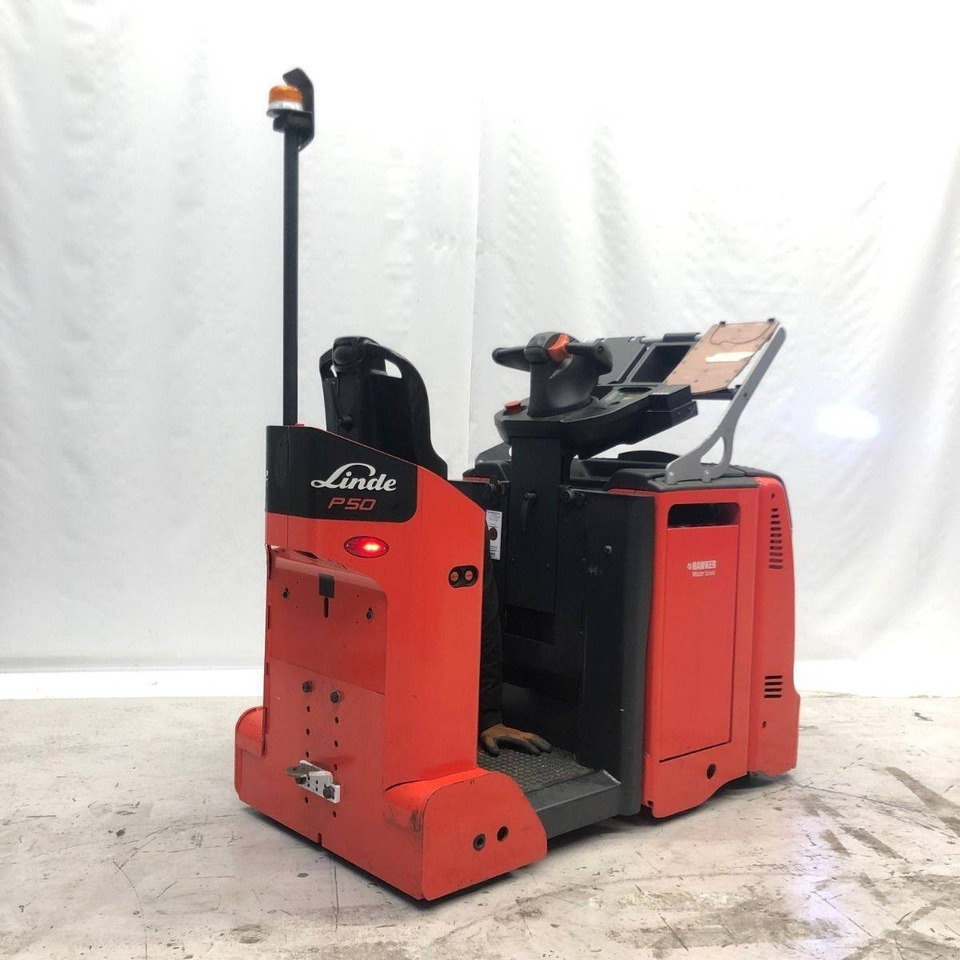 Linde P50C (1190) - Tow tractor: picture 3 Linde P50C (1190) - Tow tractor: picture 3