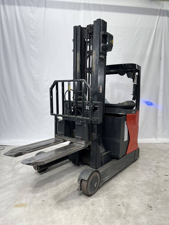 Linde R20 HD (1120) - Reach truck: picture 4 Linde R20 HD (1120) - Reach truck: picture 4
