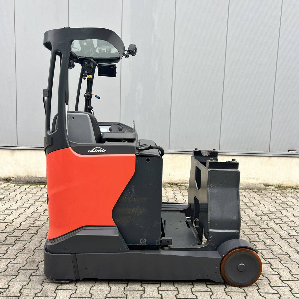 Linde R20W (1120) - Reach truck: picture 1 Linde R20W (1120) - Reach truck: picture 1