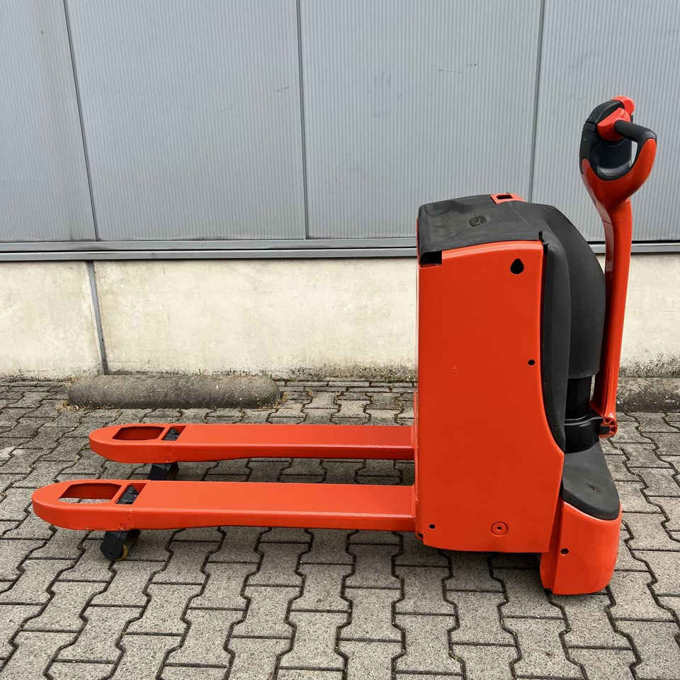 Linde T16 (1152) - Pallet truck: picture 4 Linde T16 (1152) - Pallet truck: picture 4