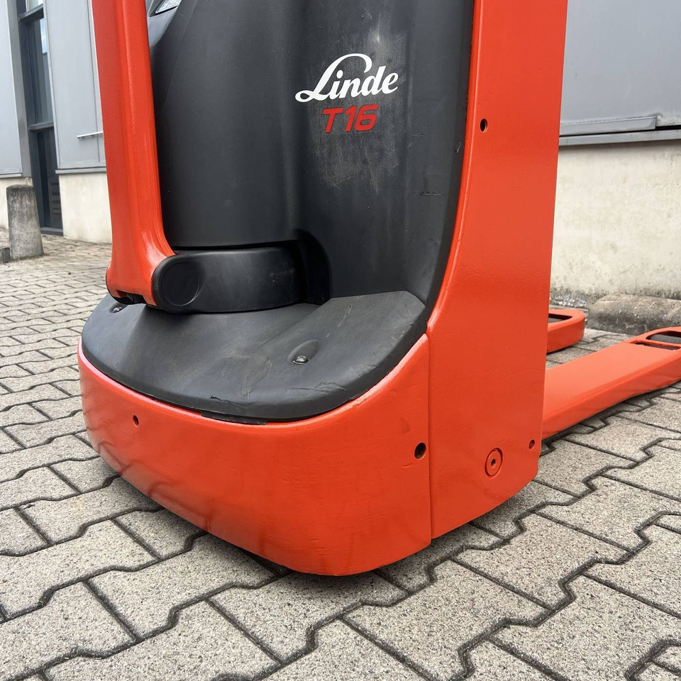Pallet truck Linde T16 (1152): picture 12
