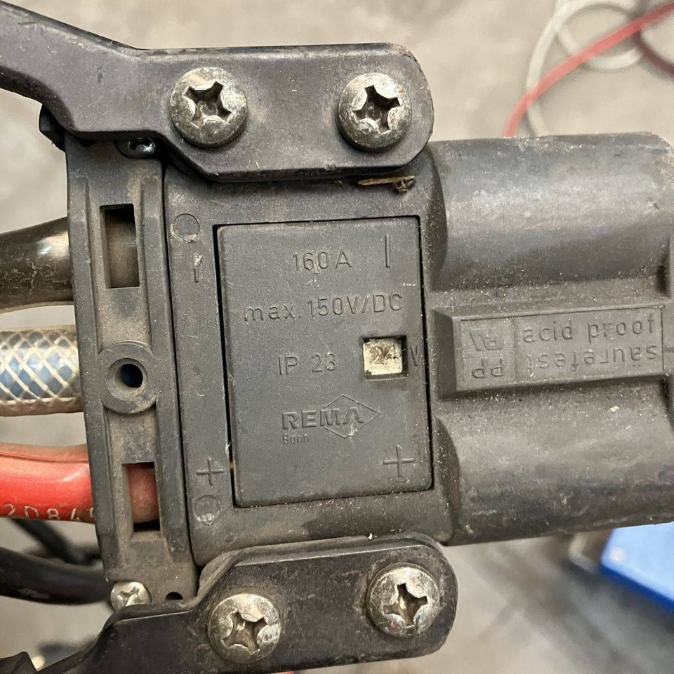 Hawker 24V/70A - Spare parts for Material handling equipment: picture 4 Hawker 24V/70A - Spare parts for Material handling equipment: picture 4