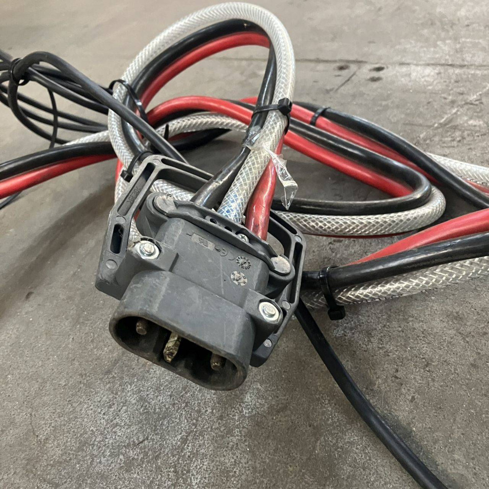 Hoppecke E230 G24/65 B-F15FS Trak power Optimal Charge (4) - Spare parts for Material handling equipment: picture 3 Hoppecke E230 G24/65 B-F15FS Trak power Optimal Charge (4) - Spare parts for Material handling equipment: picture 3