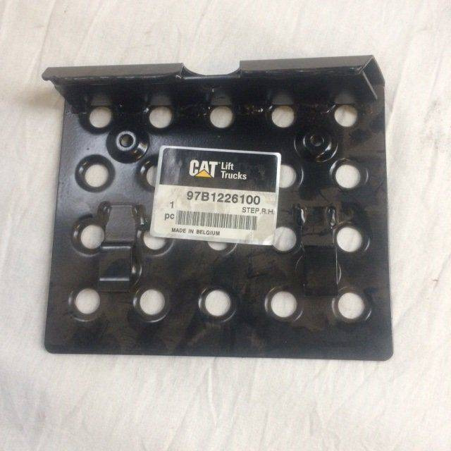 Step R.H. for Mitsubishi - Spare parts for Material handling equipment: picture 1 Step R.H. for Mitsubishi - Spare parts for Material handling equipment: picture 1