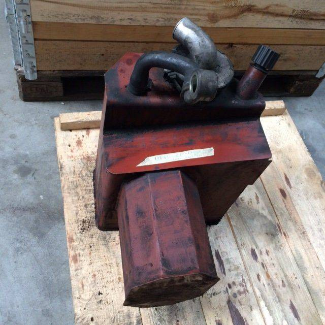 Tank oil for Linde - Hydraulic tank for Material handling equipment: picture 3 Tank oil for Linde - Hydraulic tank for Material handling equipment: picture 3