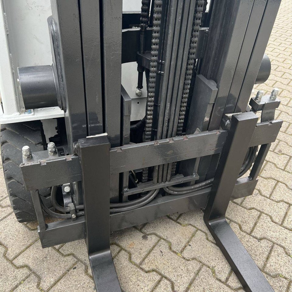 Electric forklift Unicarriers ET16 (AG1N12L16Q): picture 14