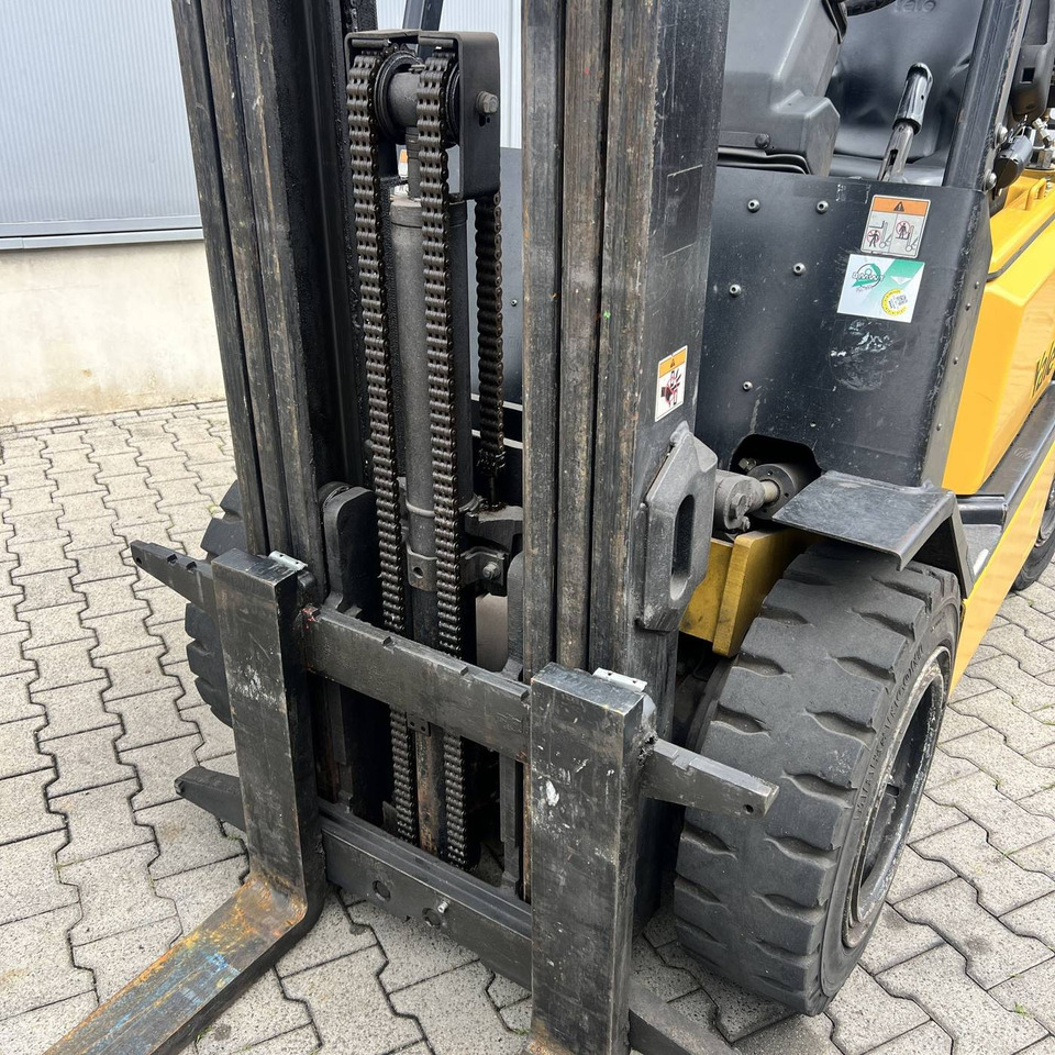 LPG forklift Yale GLP30TF: picture 9 LPG forklift Yale GLP30TF: picture 9