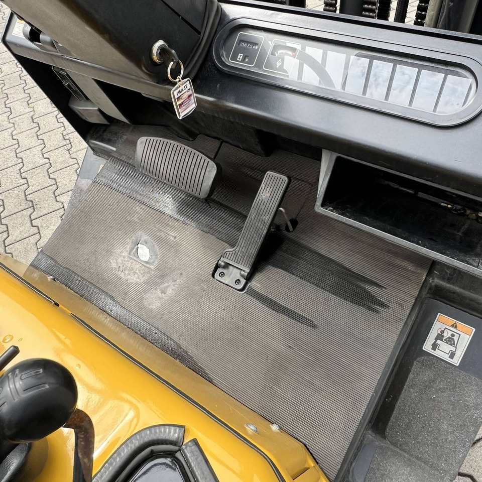 LPG forklift Yale GLP30TF: picture 8 LPG forklift Yale GLP30TF: picture 8