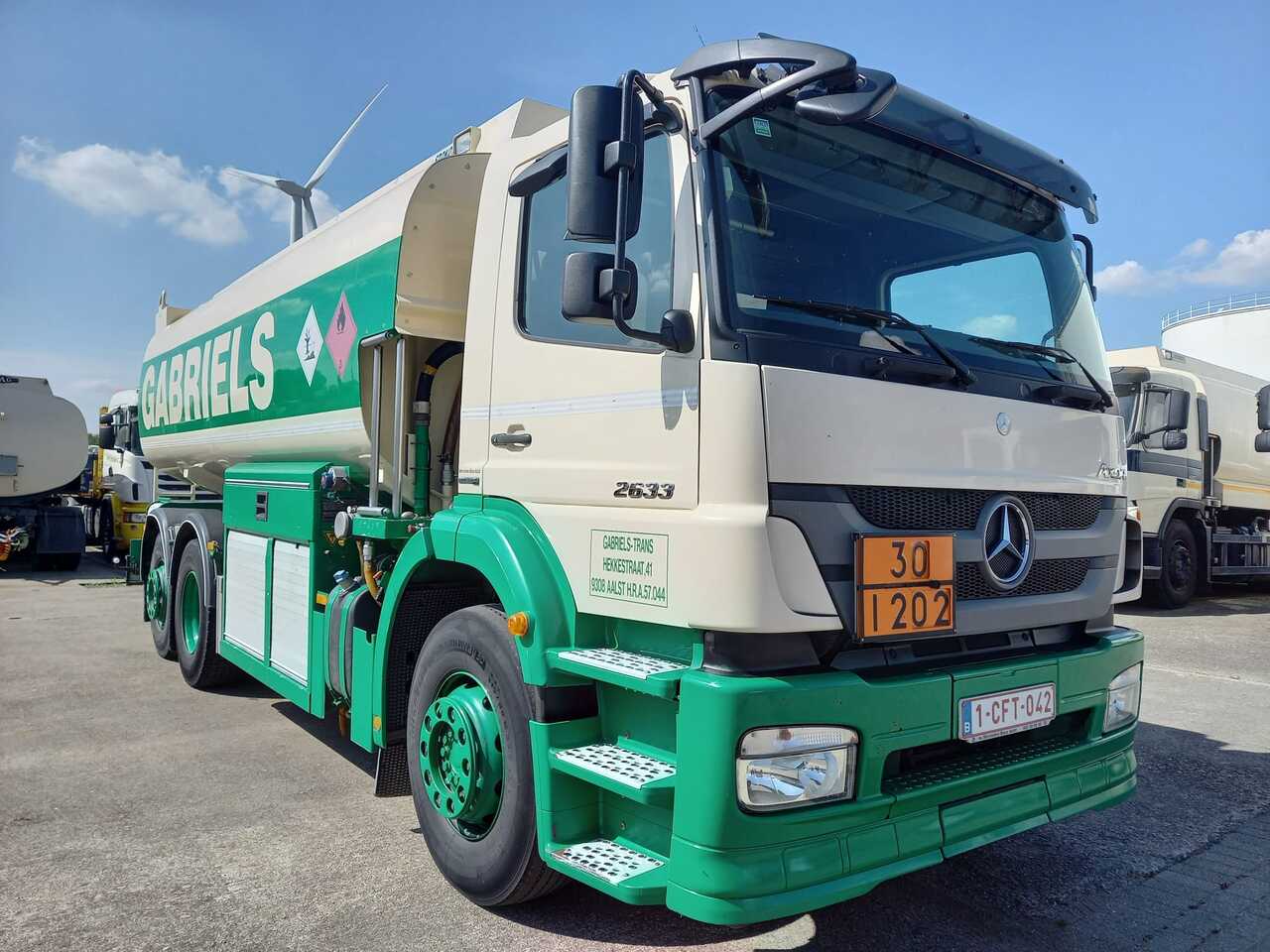 MERCEDES AXOR - Tank truck: picture 5 MERCEDES AXOR - Tank truck: picture 5