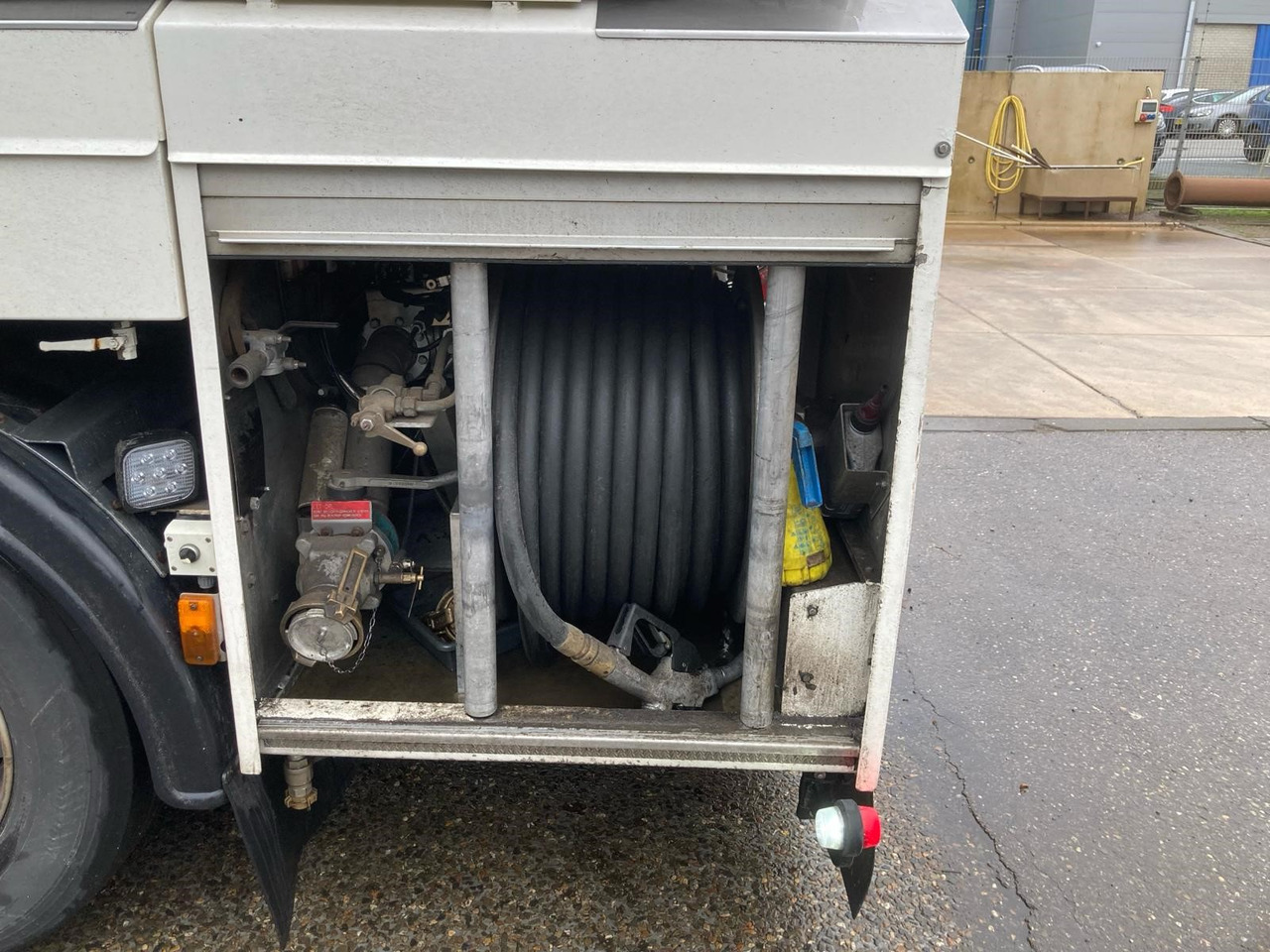 Tank truck for transportation of fuel RENAULT Lander: picture 7 Tank truck for transportation of fuel RENAULT Lander: picture 7