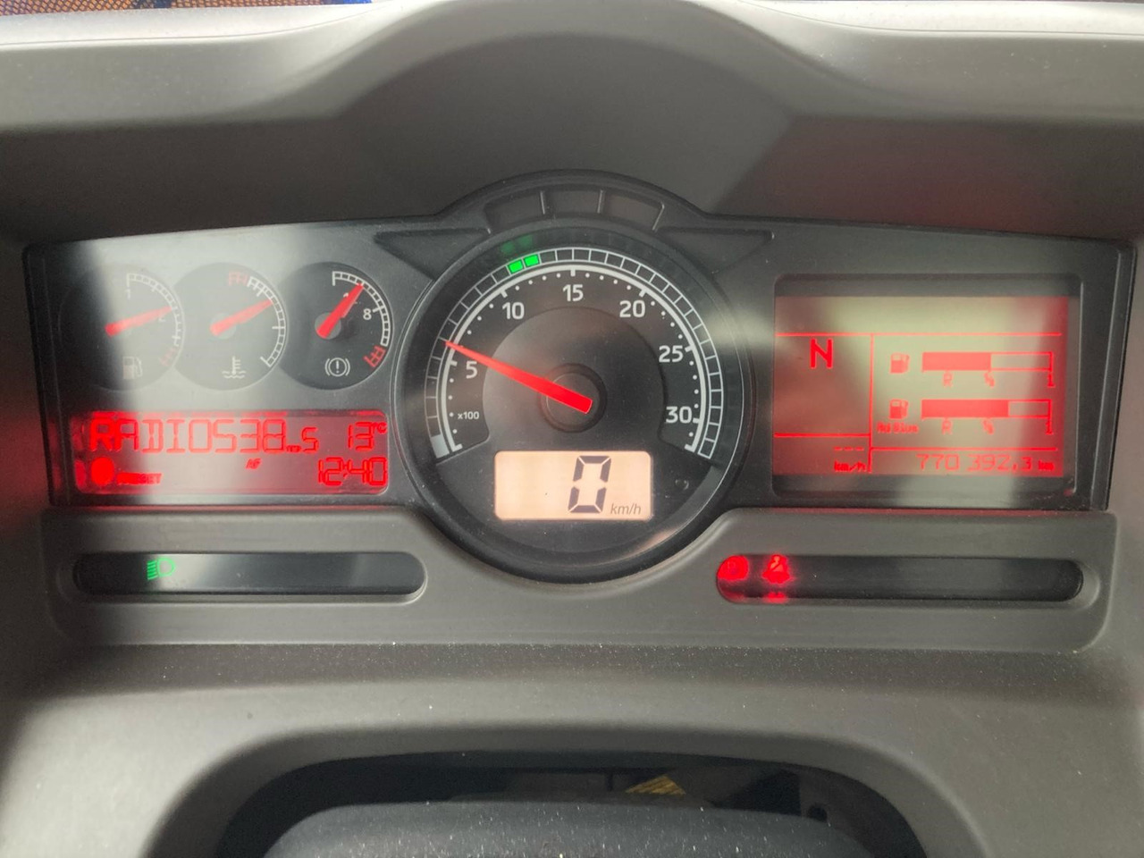 Tank truck for transportation of fuel RENAULT Lander: picture 10 Tank truck for transportation of fuel RENAULT Lander: picture 10