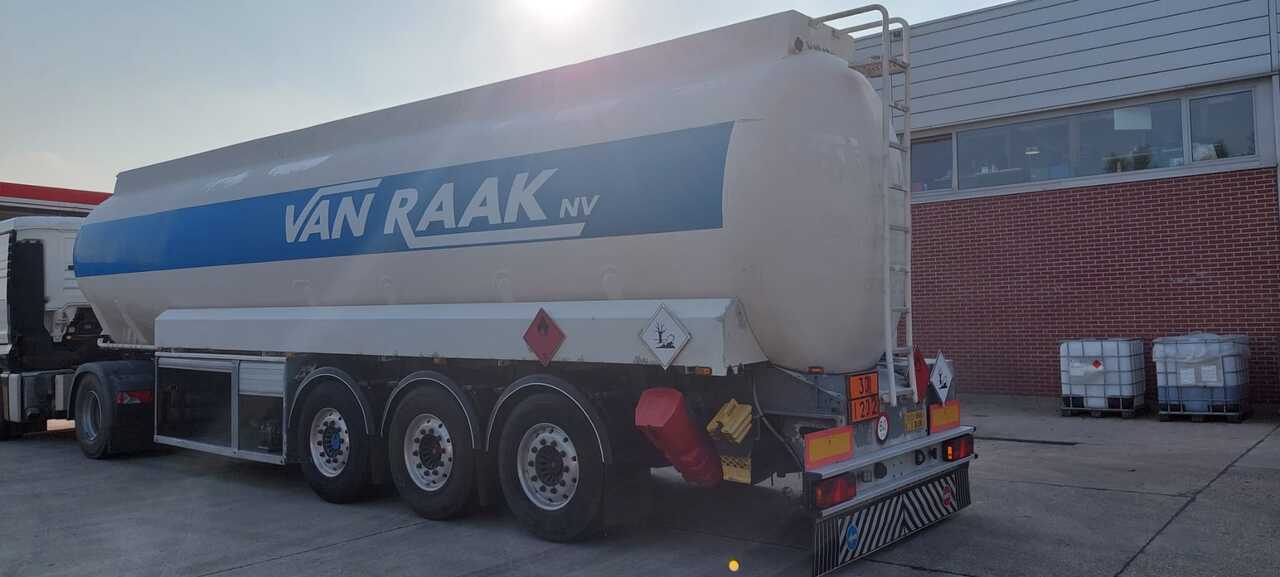 Tank semi-trailer STOKOTA: picture 7