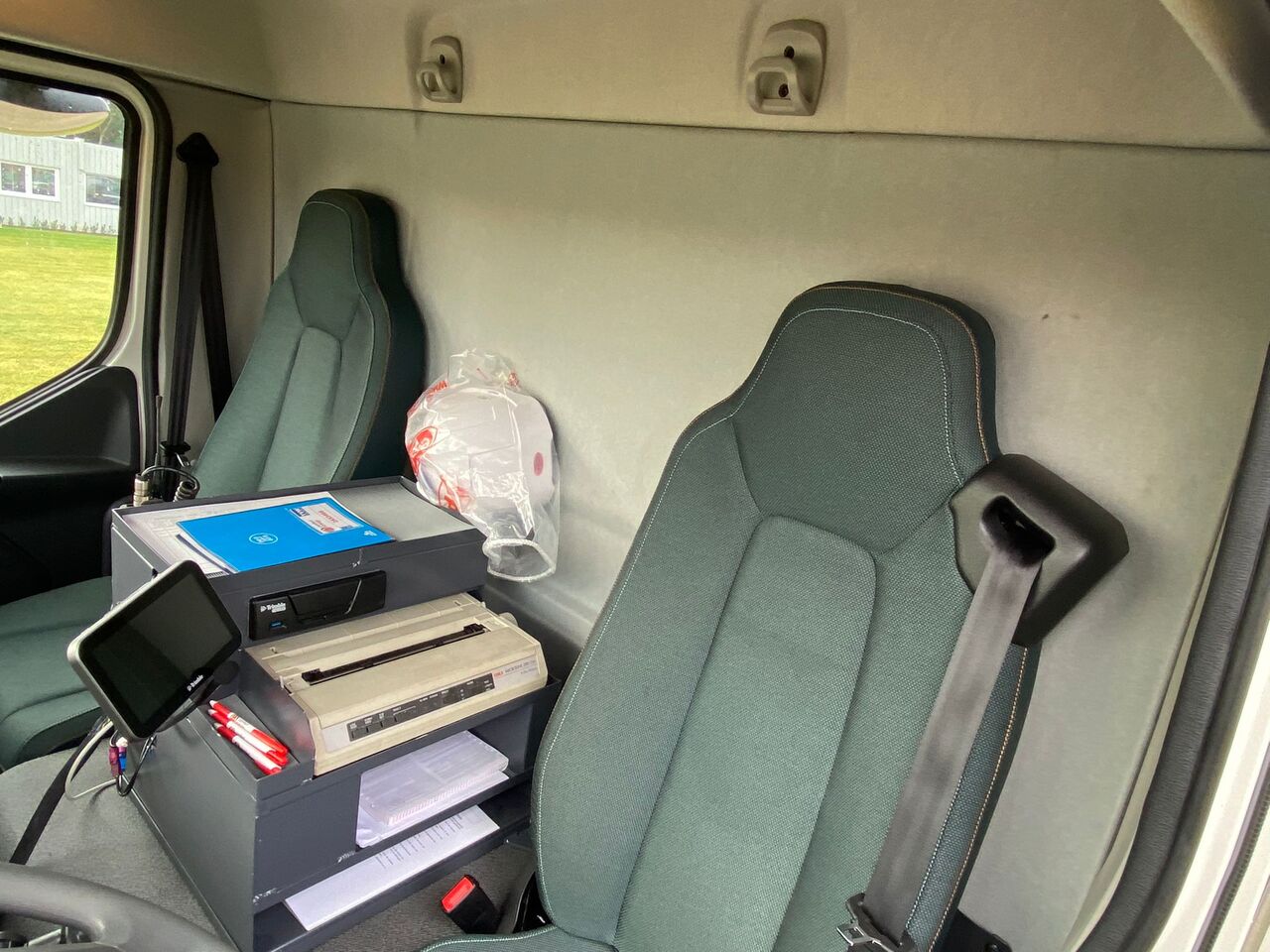 VOLVO FL - Tank truck: picture 3 VOLVO FL - Tank truck: picture 3