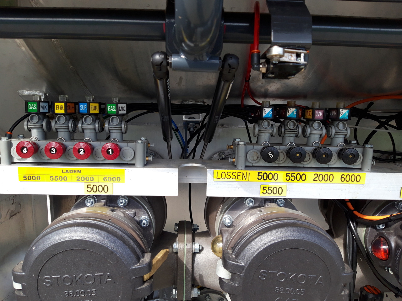 VOLVO FM - Tank truck: picture 3 VOLVO FM - Tank truck: picture 3