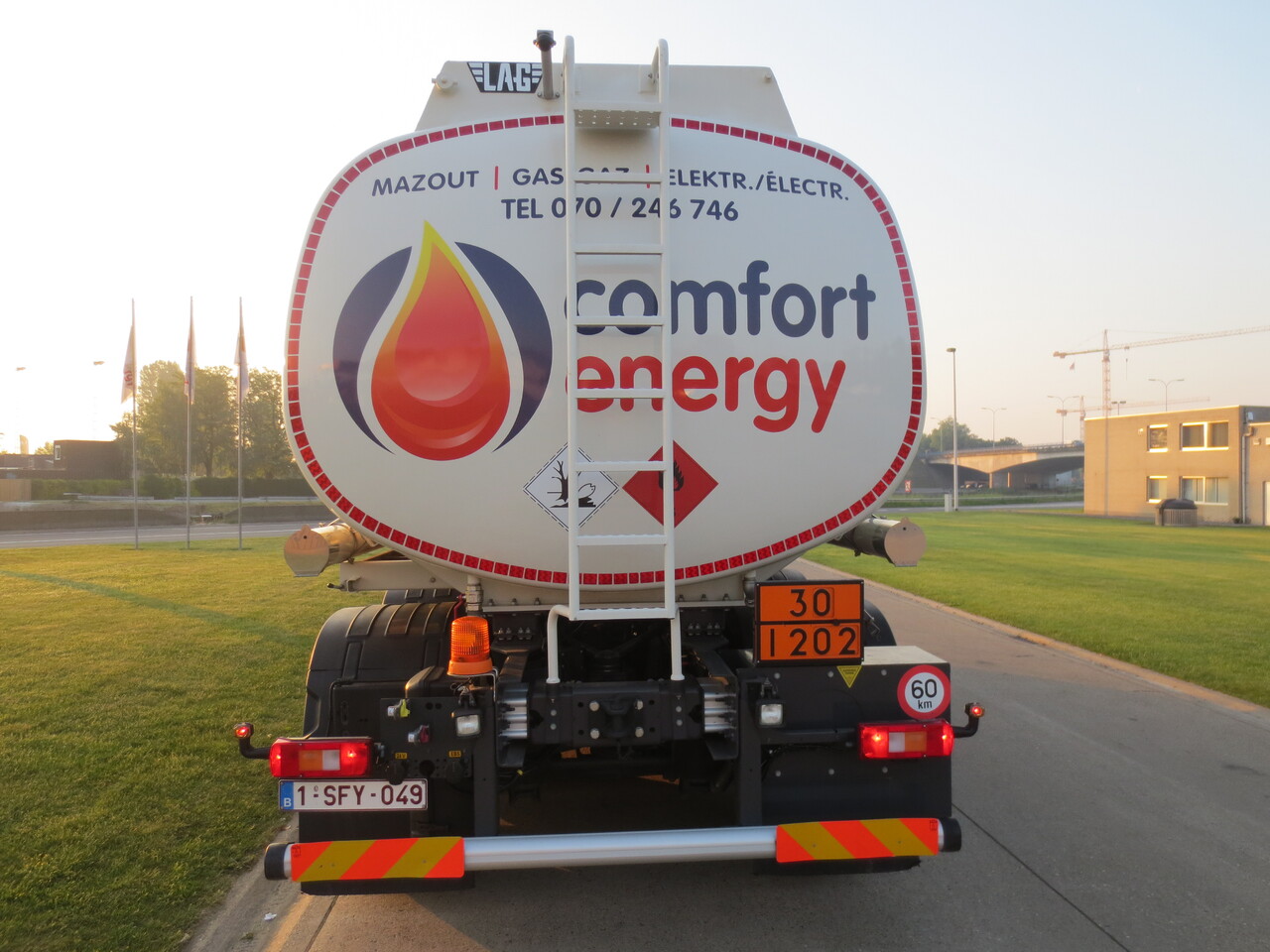 Tank truck VOLVO FM: picture 17