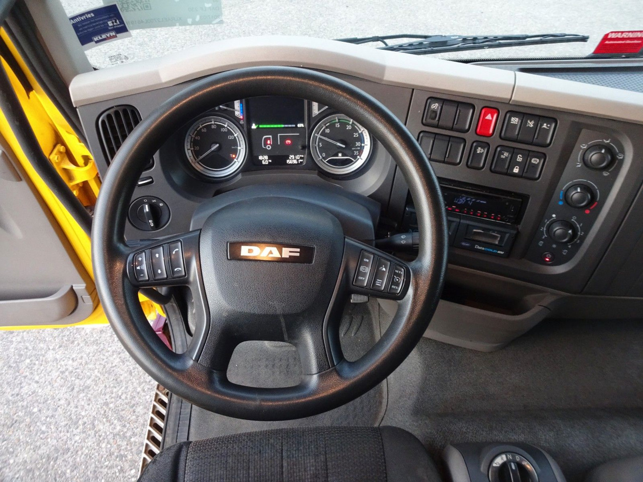 Refrigerator truck DAF LF 230, 12 T, LBW, Türen, Klima, Automat, Kamera: picture 9 Refrigerator truck DAF LF 230, 12 T, LBW, Türen, Klima, Automat, Kamera: picture 9