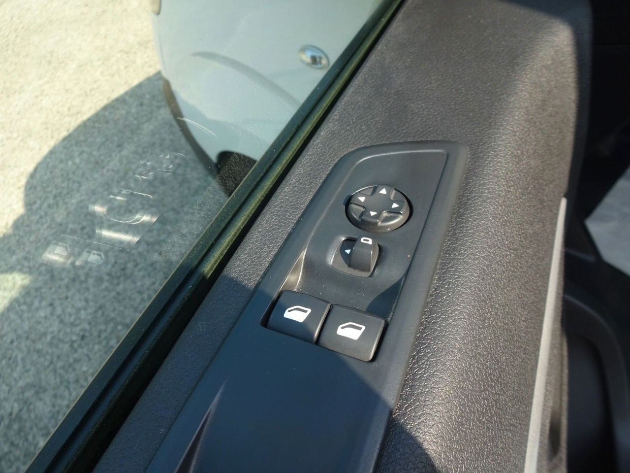 Small van Opel Vivaro Kasten L1H1, Klima, PDC,: picture 16 Small van Opel Vivaro Kasten L1H1, Klima, PDC,: picture 16