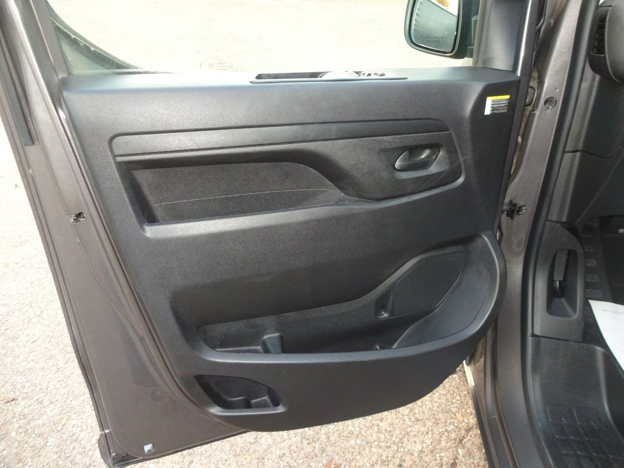 Small van, Electric van Peugeot Expert Kasten Lang, L3H1, 57 kW: picture 23