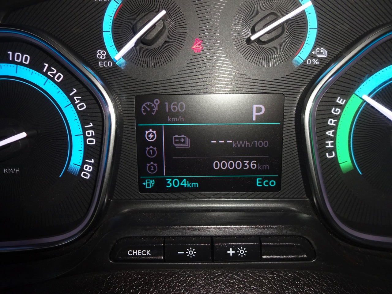 Small van, Electric van Peugeot Expert Kasten Lang, L3H1, 57 kW: picture 34