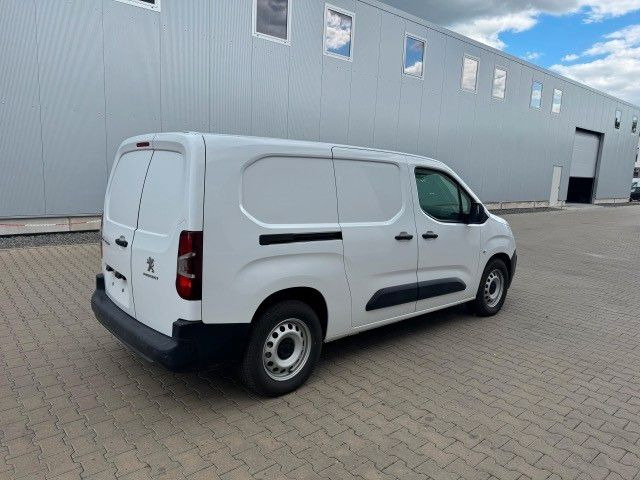 Peugeot Partner Premium Elektro, L3H1, 100 kW, Kamera - Small van, Electric van: picture 3 Peugeot Partner Premium Elektro, L3H1, 100 kW, Kamera - Small van, Electric van: picture 3
