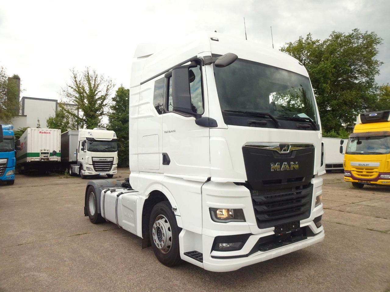 MAN TGX 18.470, XLX, ACC, Intarder, 2 x Tanks - Tractor unit: picture 4 MAN TGX 18.470, XLX, ACC, Intarder, 2 x Tanks - Tractor unit: picture 4