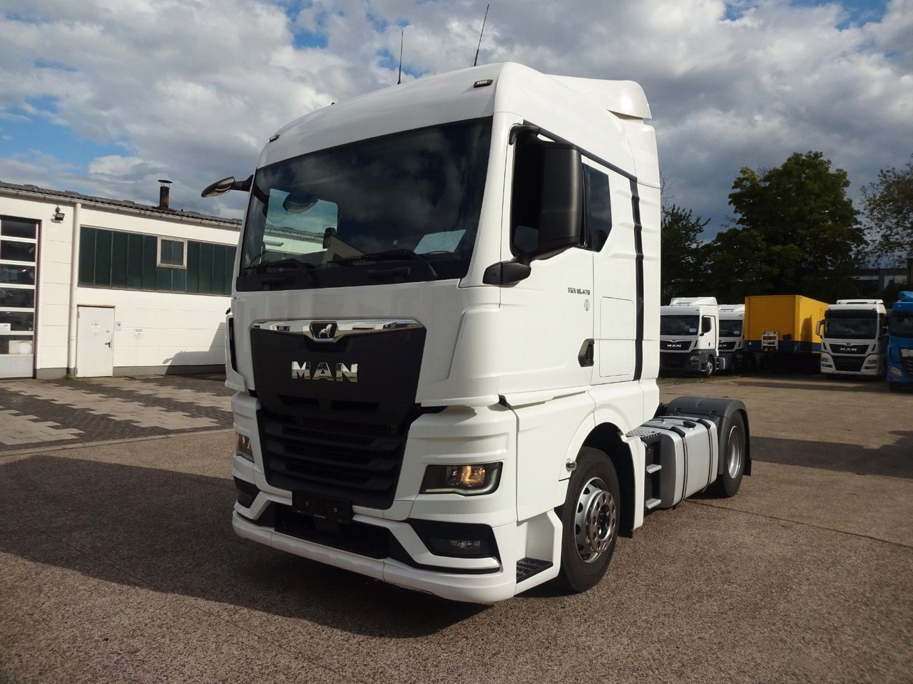MAN TGX 18.470, XLX, ACC, Intarder, 2 x Tanks - Tractor unit: picture 4 MAN TGX 18.470, XLX, ACC, Intarder, 2 x Tanks - Tractor unit: picture 4