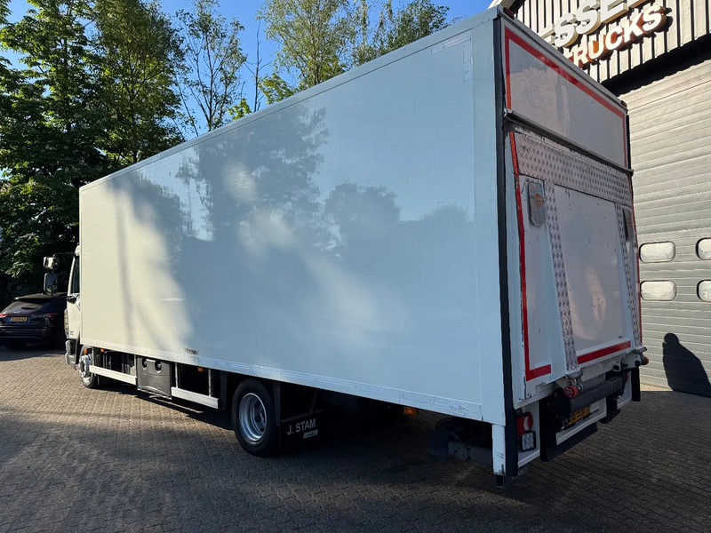 DAF LF 210 12T Airco 7.3M Koffer LBW 449.300KM NL Truck - Box truck: picture 4 DAF LF 210 12T Airco 7.3M Koffer LBW 449.300KM NL Truck - Box truck: picture 4