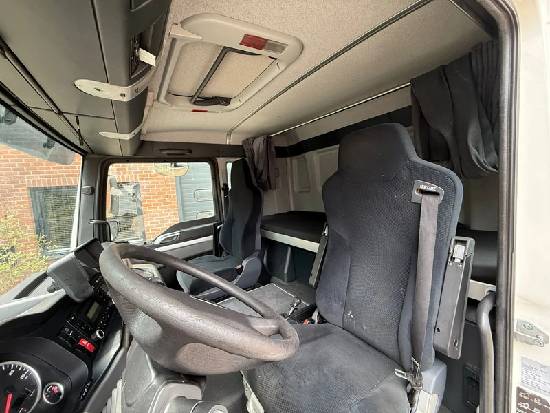 MAN TGM TGM 15.250 4X2 Chassis, Airco, 526.460 KM, Slaapcabine - Cab chassis truck: picture 5 MAN TGM TGM 15.250 4X2 Chassis, Airco, 526.460 KM, Slaapcabine - Cab chassis truck: picture 5