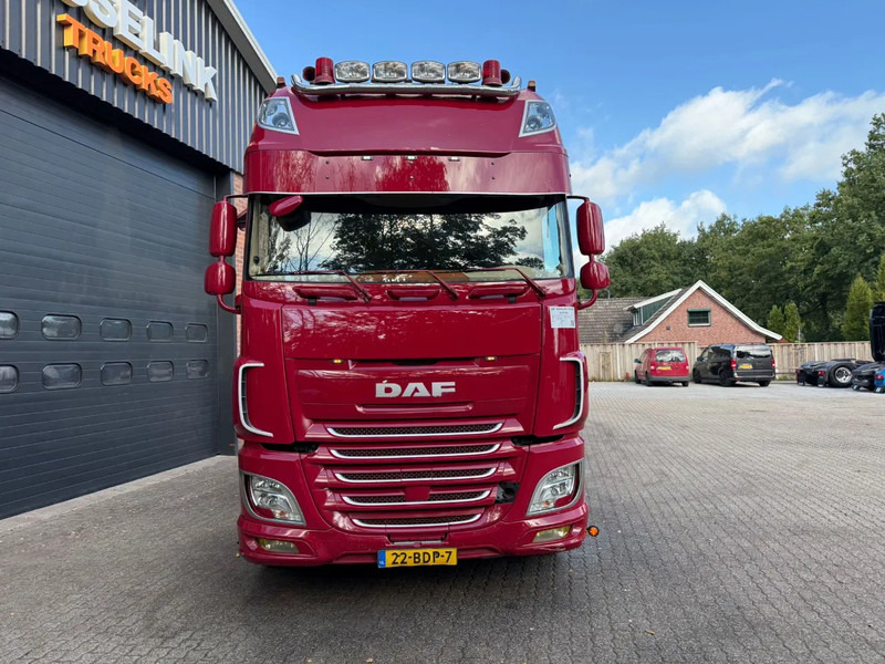 DAF XF 460 SSC Super Space Manual Hydraulic Special interior - Tractor unit: picture 4 DAF XF 460 SSC Super Space Manual Hydraulic Special interior - Tractor unit: picture 4