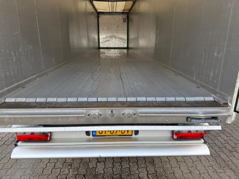 Walking floor semi-trailer kraker 2X K-Force 92m3 Alcoa SAF Tyrepilot Liftas 8MM Cargo Floor: picture 7 Walking floor semi-trailer kraker 2X K-Force 92m3 Alcoa SAF Tyrepilot Liftas 8MM Cargo Floor: picture 7