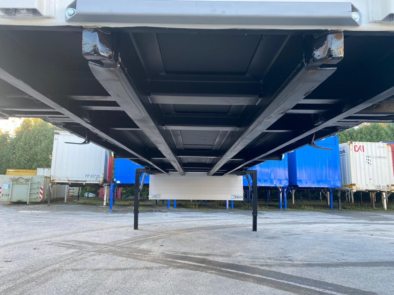 Krone BDF-System, 7.450 mm lang. - Flatbed body: picture 5 Krone BDF-System, 7.450 mm lang. - Flatbed body: picture 5