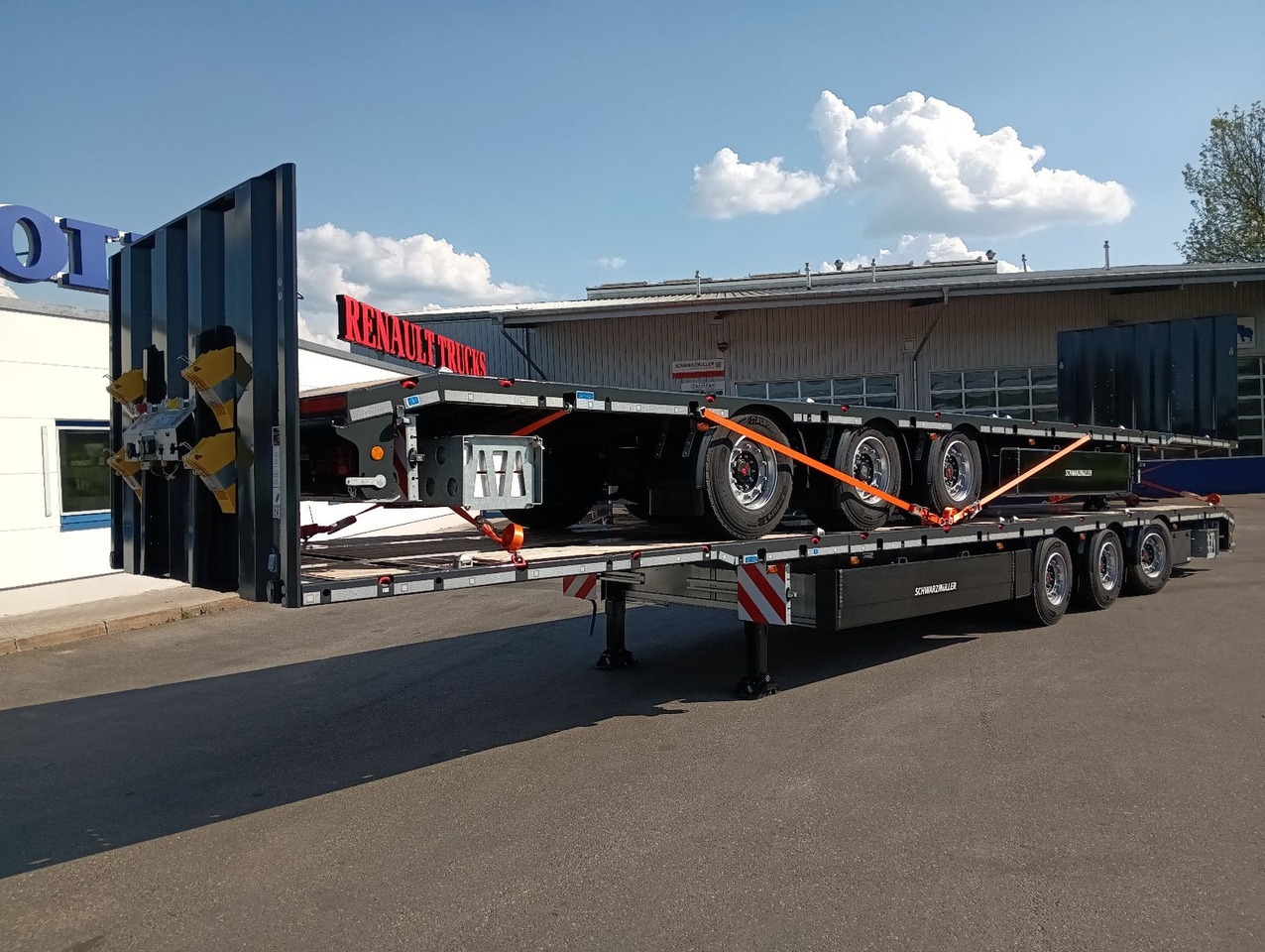 Schwarzmüller 3Achs Tele Rampen TwistLock40+2x20"SAF Lenk+Lift - Dropside/ Flatbed semi-trailer: picture 2 Schwarzmüller 3Achs Tele Rampen TwistLock40+2x20"SAF Lenk+Lift - Dropside/ Flatbed semi-trailer: picture 2