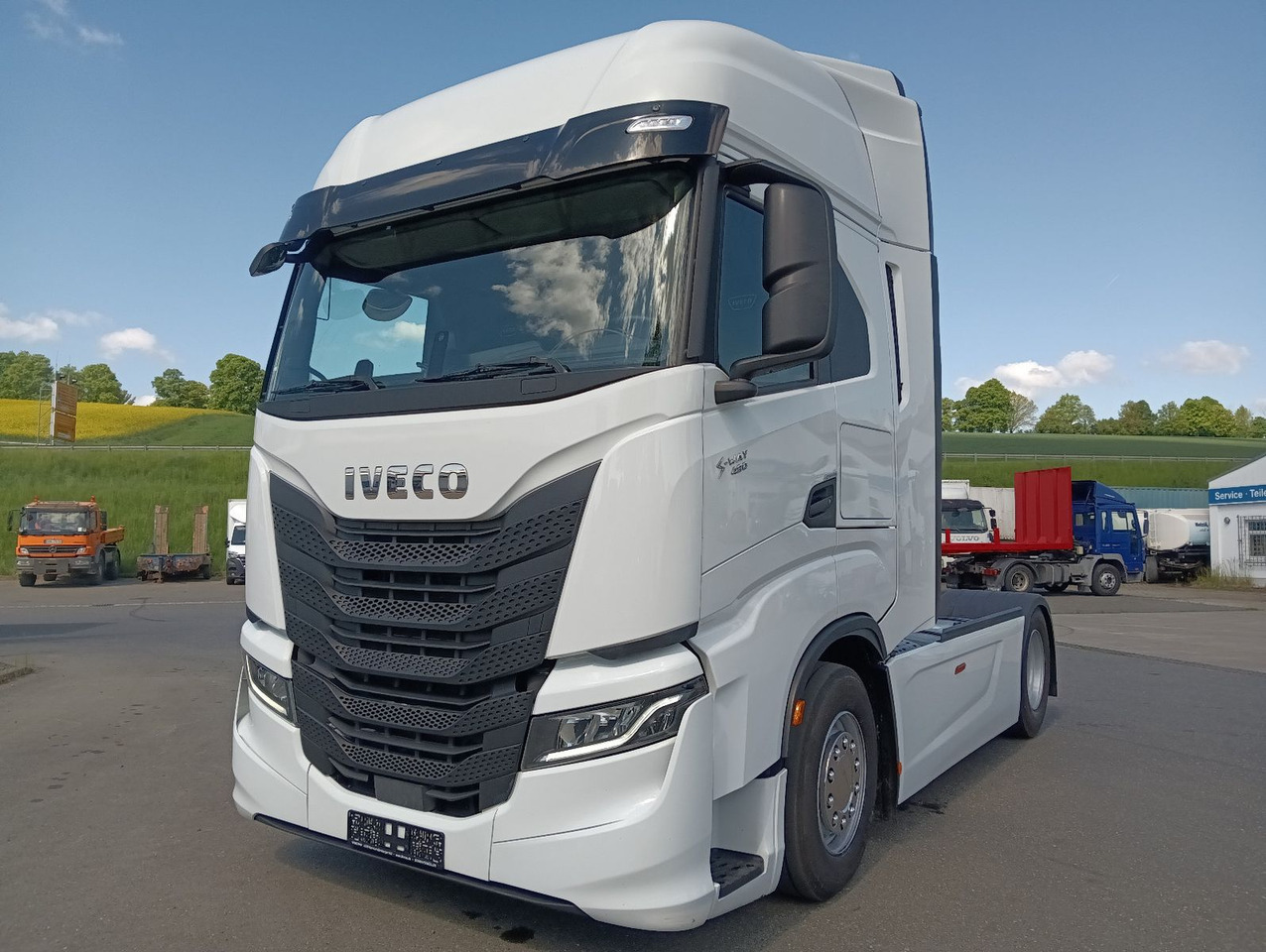 Iveco S-WAY AS440 P490 INTARDERSpoilerStandklima 2xTan - Tractor unit: picture 1 Iveco S-WAY AS440 P490 INTARDERSpoilerStandklima 2xTan - Tractor unit: picture 1