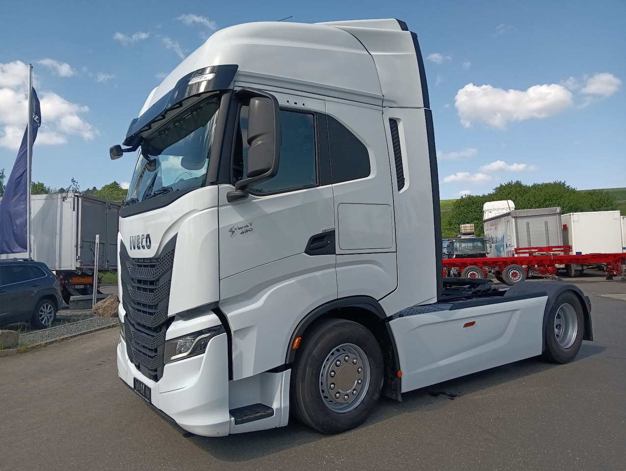 Iveco S-WAY AS440 P490 INTARDERSpoilerStandklima 2xTan - Tractor unit: picture 2 Iveco S-WAY AS440 P490 INTARDERSpoilerStandklima 2xTan - Tractor unit: picture 2