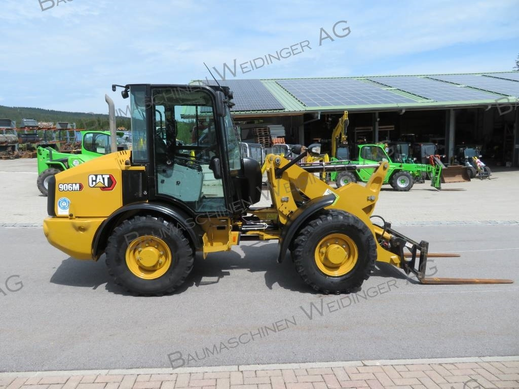 CAT 906M - Wheel loader: picture 2 CAT 906M - Wheel loader: picture 2