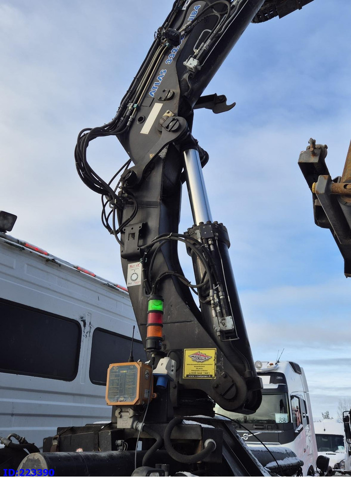 ATLAS 332.3E + Jib - Truck mounted crane: picture 2 ATLAS 332.3E + Jib - Truck mounted crane: picture 2