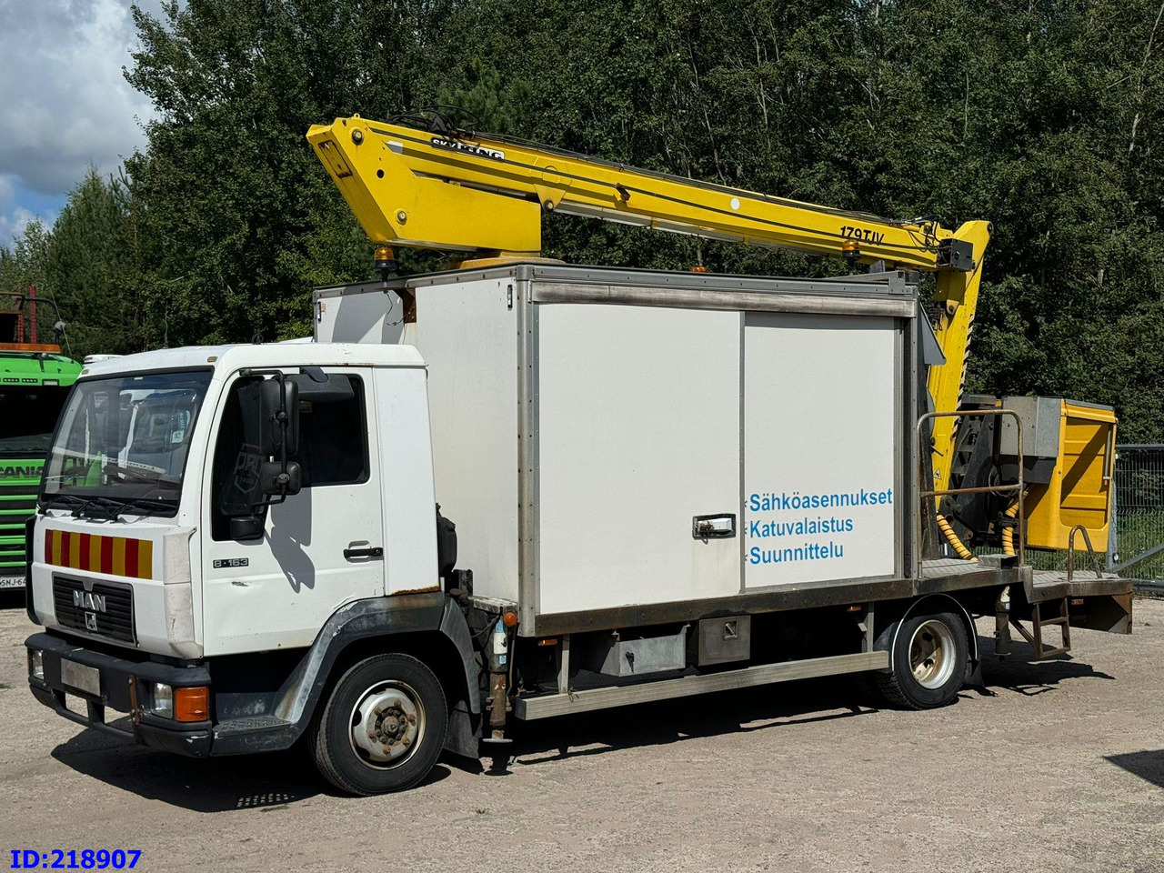 MAN LE 220C + Sky King 179TV - Truck mounted aerial platform, Utility/ Special vehicle: picture 1 MAN LE 220C + Sky King 179TV - Truck mounted aerial platform, Utility/ Special vehicle: picture 1