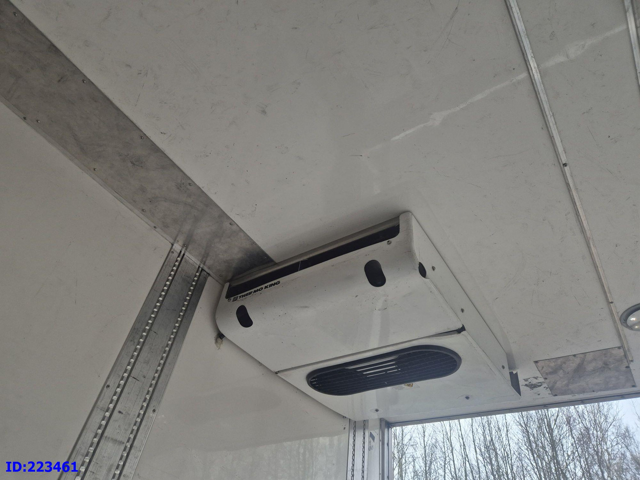 Refrigerator truck MERCEDES-BENZ Actros 2653 Thermoking 10 wheel: picture 12