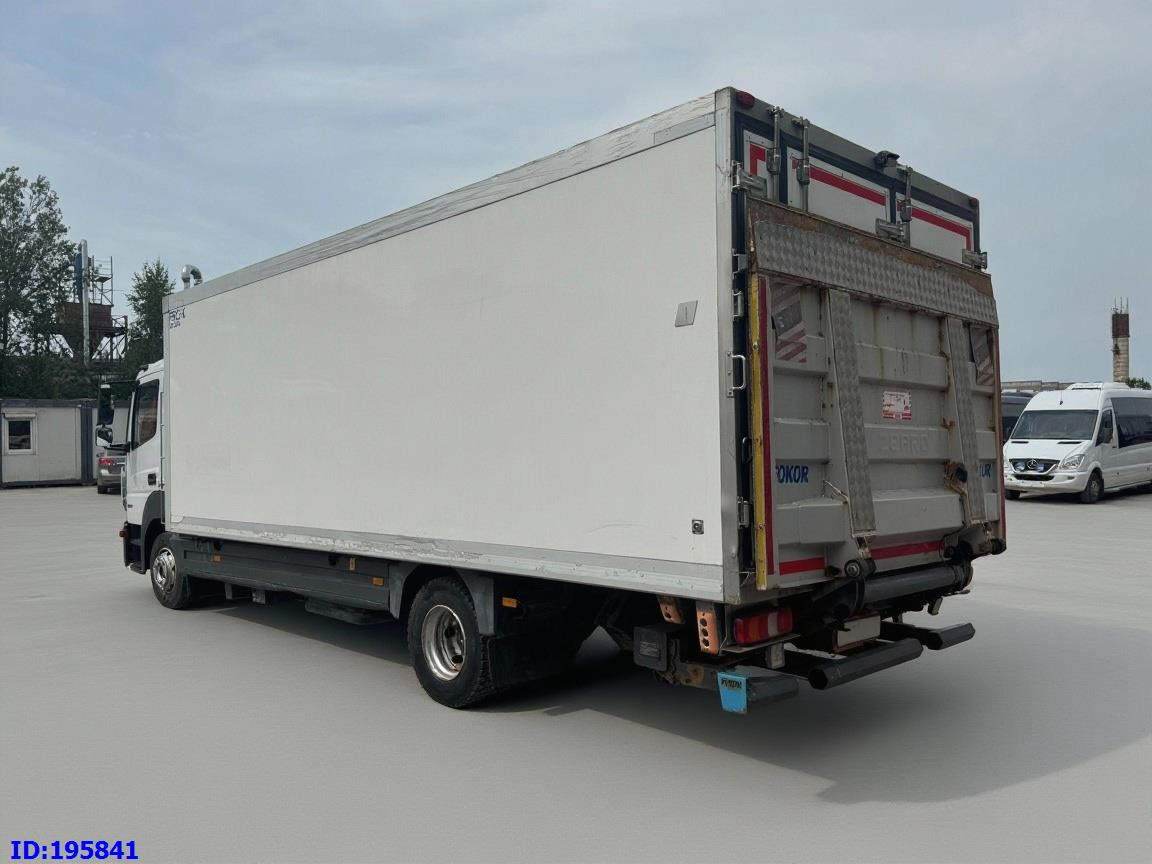 Refrigerator truck MERCEDES-BENZ Atego 1224 Euro6: picture 12