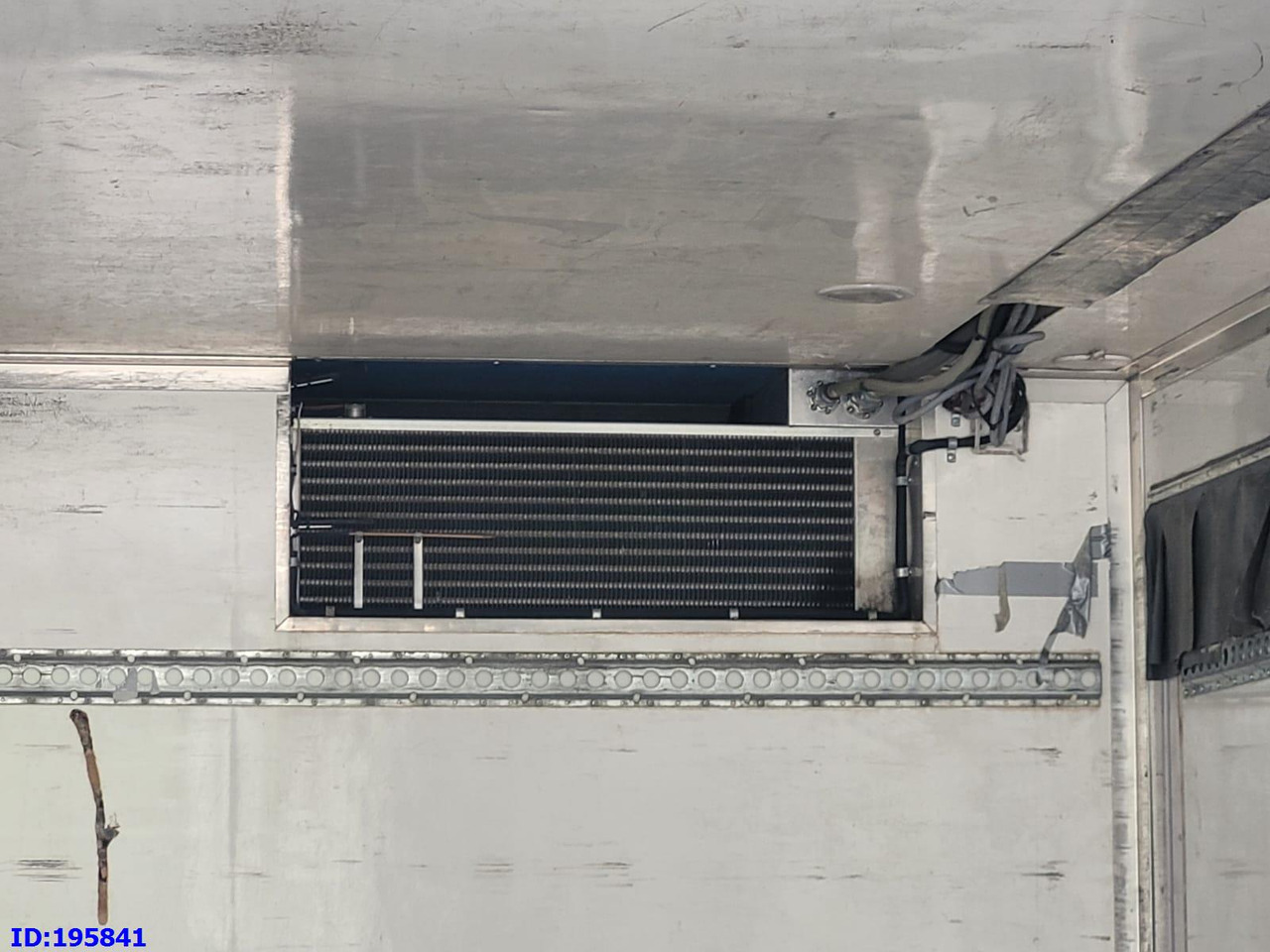 Refrigerator truck MERCEDES-BENZ Atego 1224 Euro6: picture 11