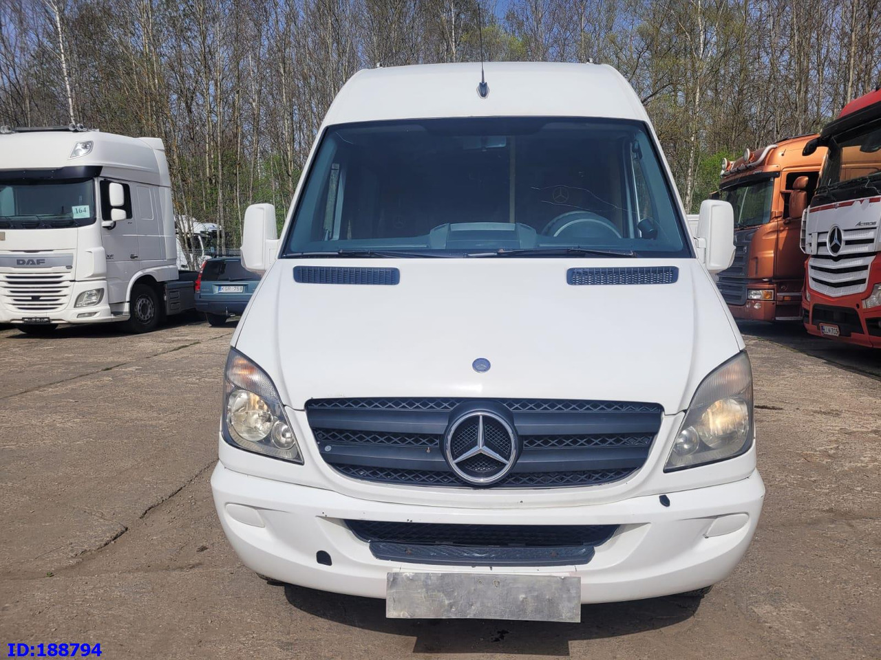 MERCEDES-BENZ Sprinter 518 -  Kasten VIP - 20 Seater - Coach: picture 2 MERCEDES-BENZ Sprinter 518 -  Kasten VIP - 20 Seater - Coach: picture 2