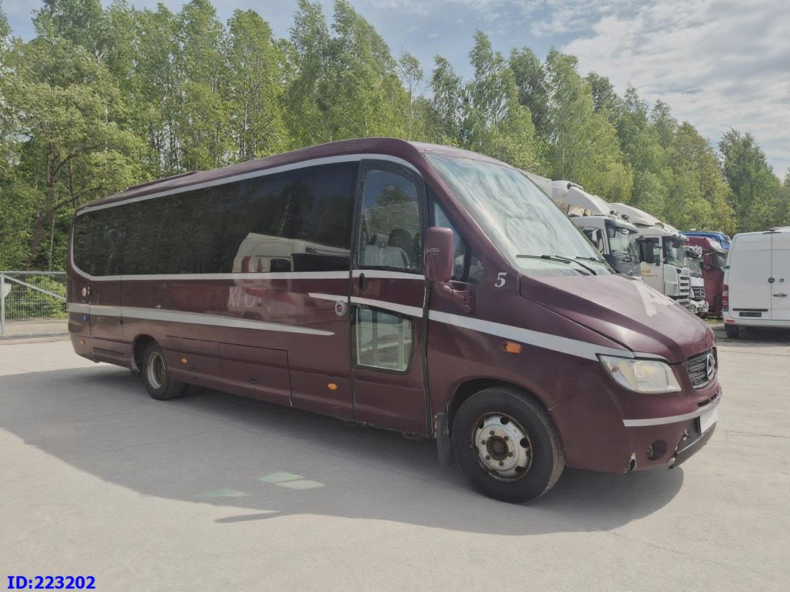 MERCEDES-BENZ Sunrider 818D Vario 33 - Seater - Coach: picture 2 MERCEDES-BENZ Sunrider 818D Vario 33 - Seater - Coach: picture 2