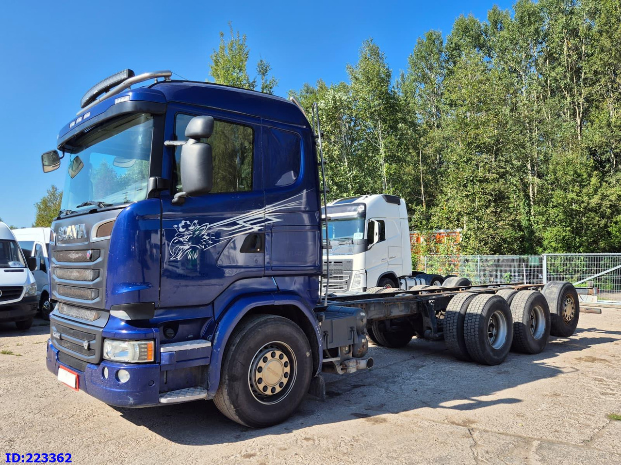 SCANIA R580 8x4 Euro6 Retarder - Cab chassis truck: picture 1 SCANIA R580 8x4 Euro6 Retarder - Cab chassis truck: picture 1