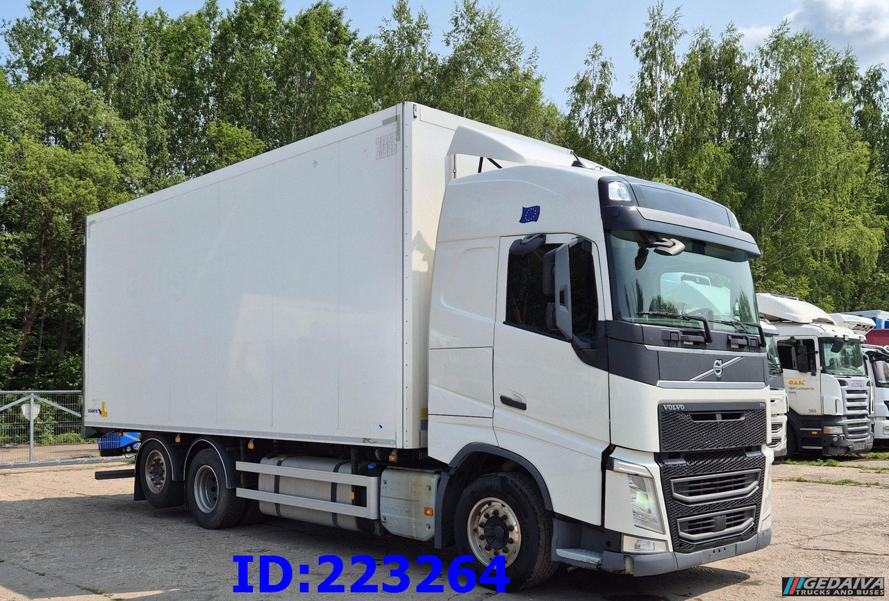 VOLVO FH13 460HP 6x2 Steering axle Euro6 - Refrigerator truck: picture 2 VOLVO FH13 460HP 6x2 Steering axle Euro6 - Refrigerator truck: picture 2