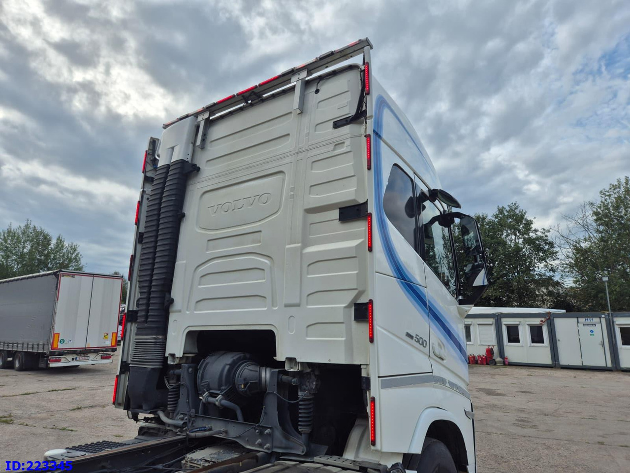 VOLVO FH13 500HP 6x2 10 tyre - New generation - Cab chassis truck: picture 5 VOLVO FH13 500HP 6x2 10 tyre - New generation - Cab chassis truck: picture 5